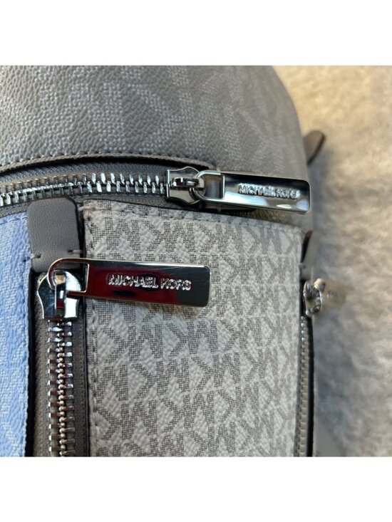 Michael Kors Rhea Medium Size Sky Blue/Gray New with Tags main image 7